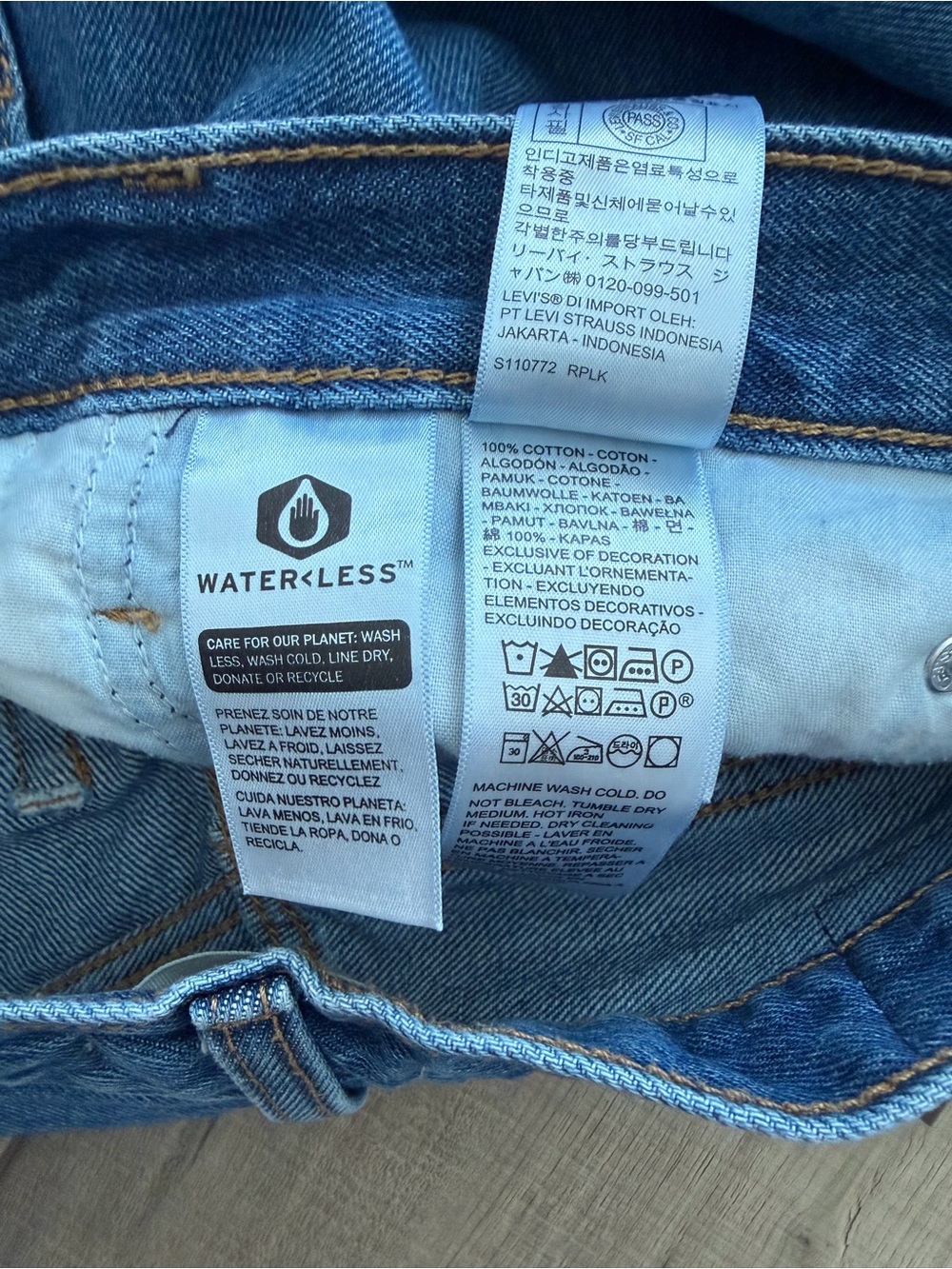 Levi’s ‘94 Baggy Wide Leg Medium Wash Blue Denim Jeans 27 - Picture 3 of 10